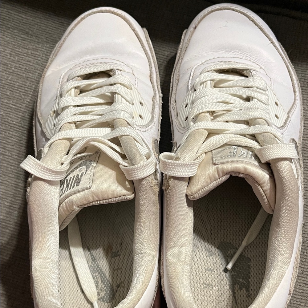 Nike air max Women's Swoosh White and glitter leather Sneakers sz8 - Picture 4 of 9